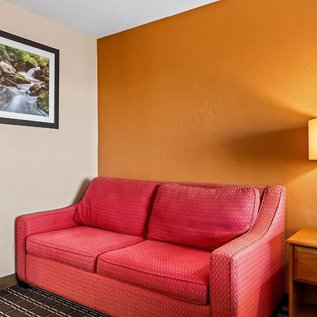 Days Inn By Wyndham Black River Falls - Access To Atv Trail Dış mekan fotoğraf