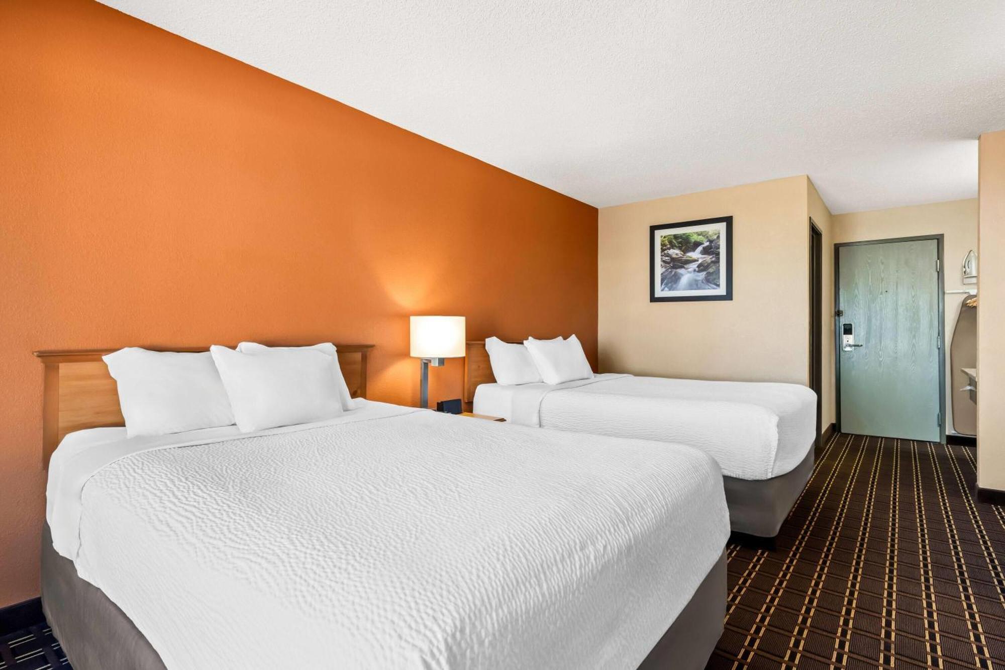Days Inn By Wyndham Black River Falls - Access To Atv Trail Dış mekan fotoğraf